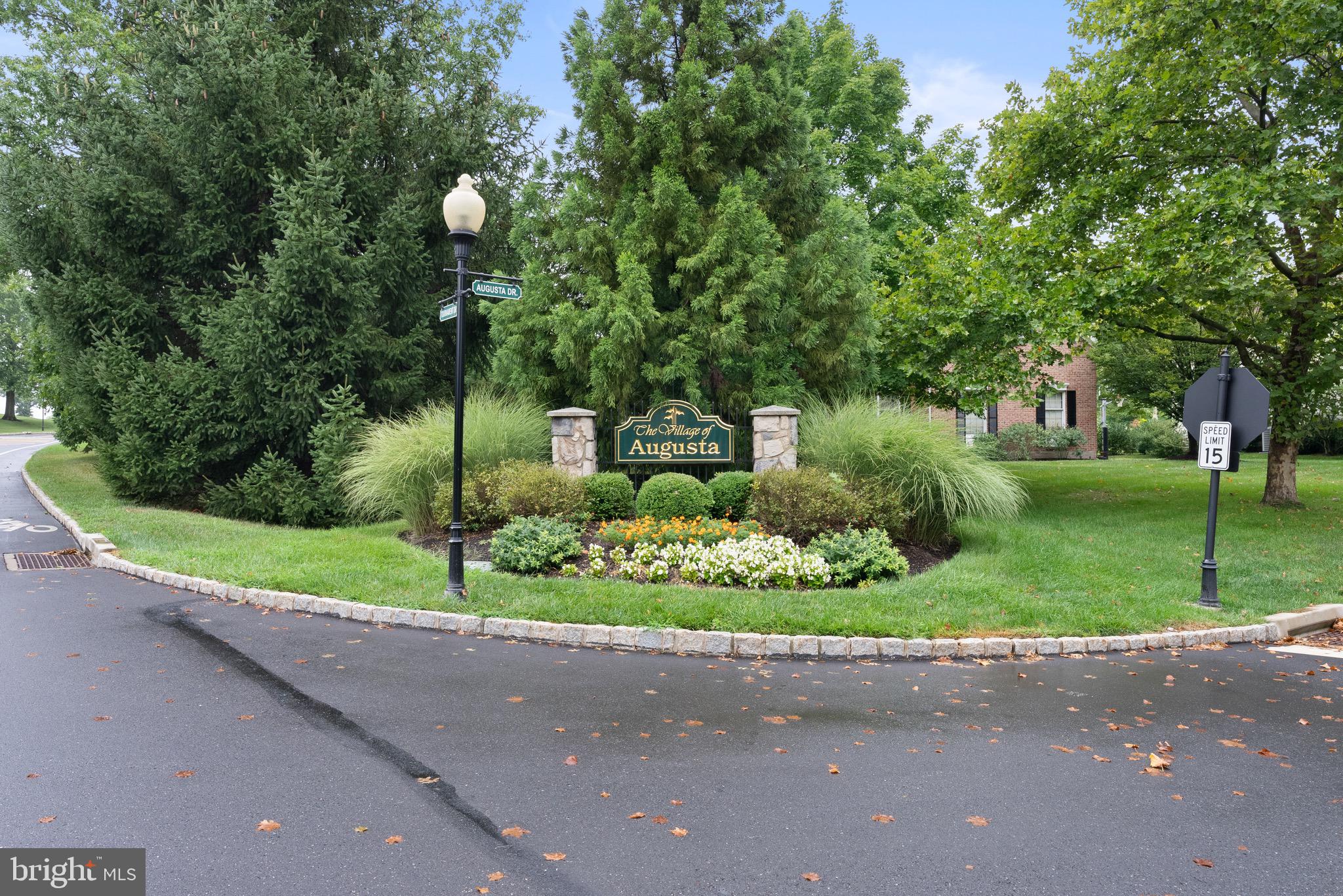 BLUE BELL CC - Residential