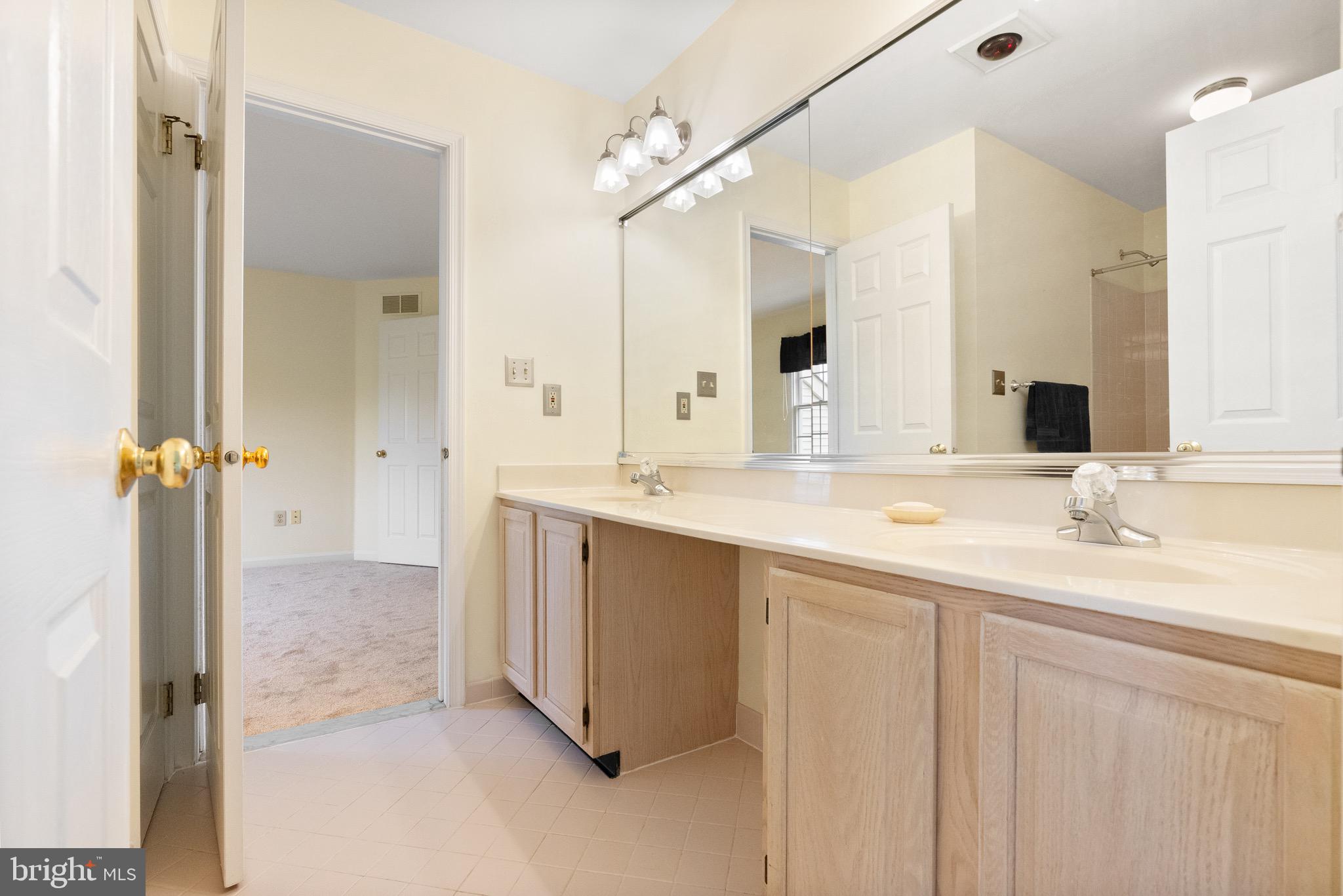 BLUE BELL CC - Residential