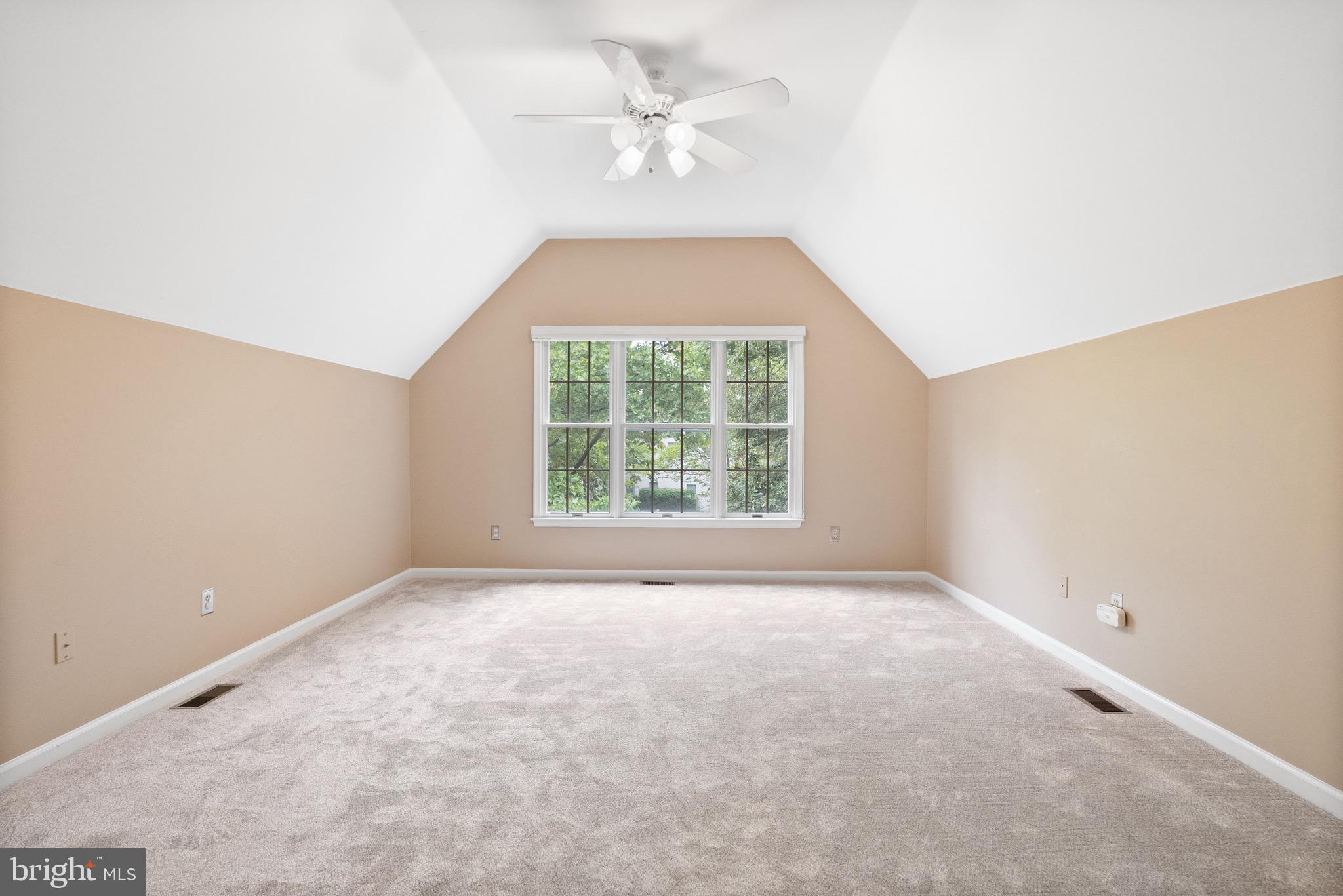 BLUE BELL CC - Residential