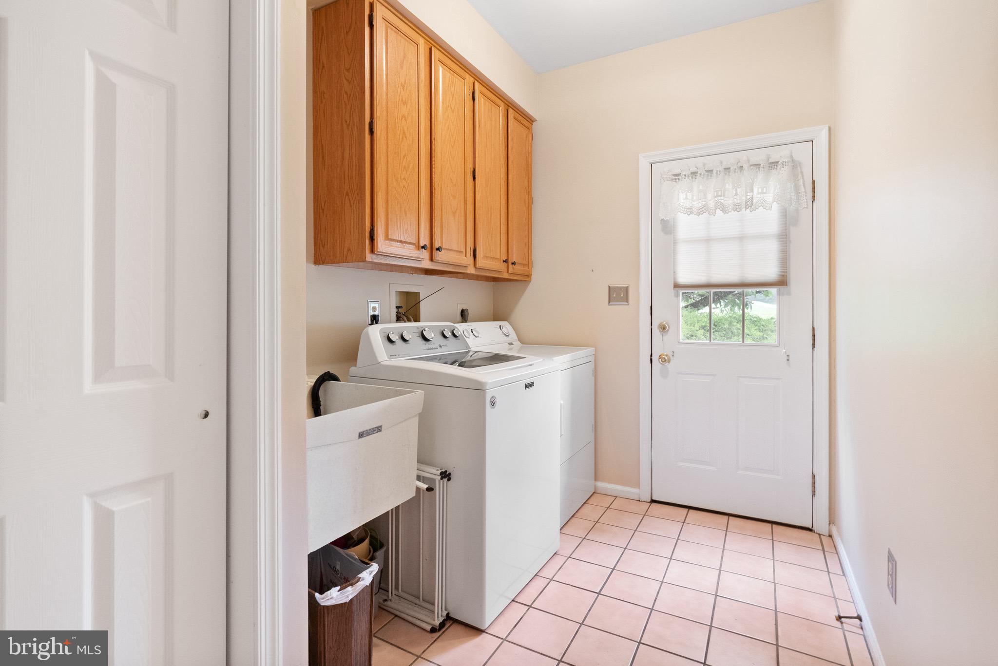 BLUE BELL CC - Residential