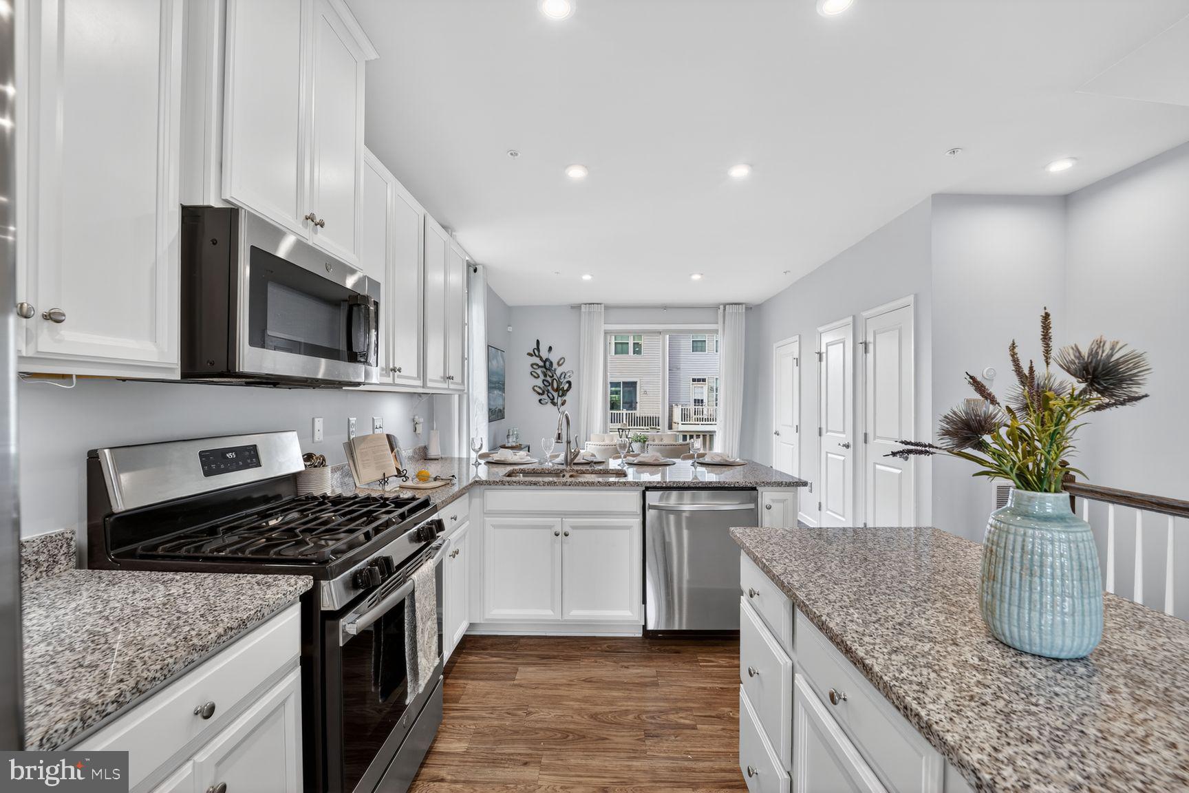 PARKSIDE - Residential