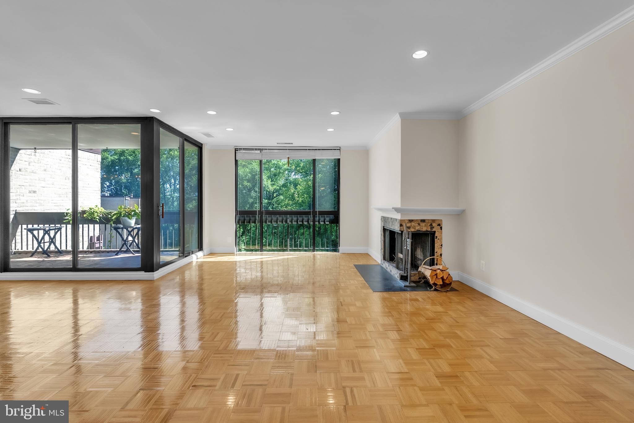 4924 SENTINEL DRIVE 2-404