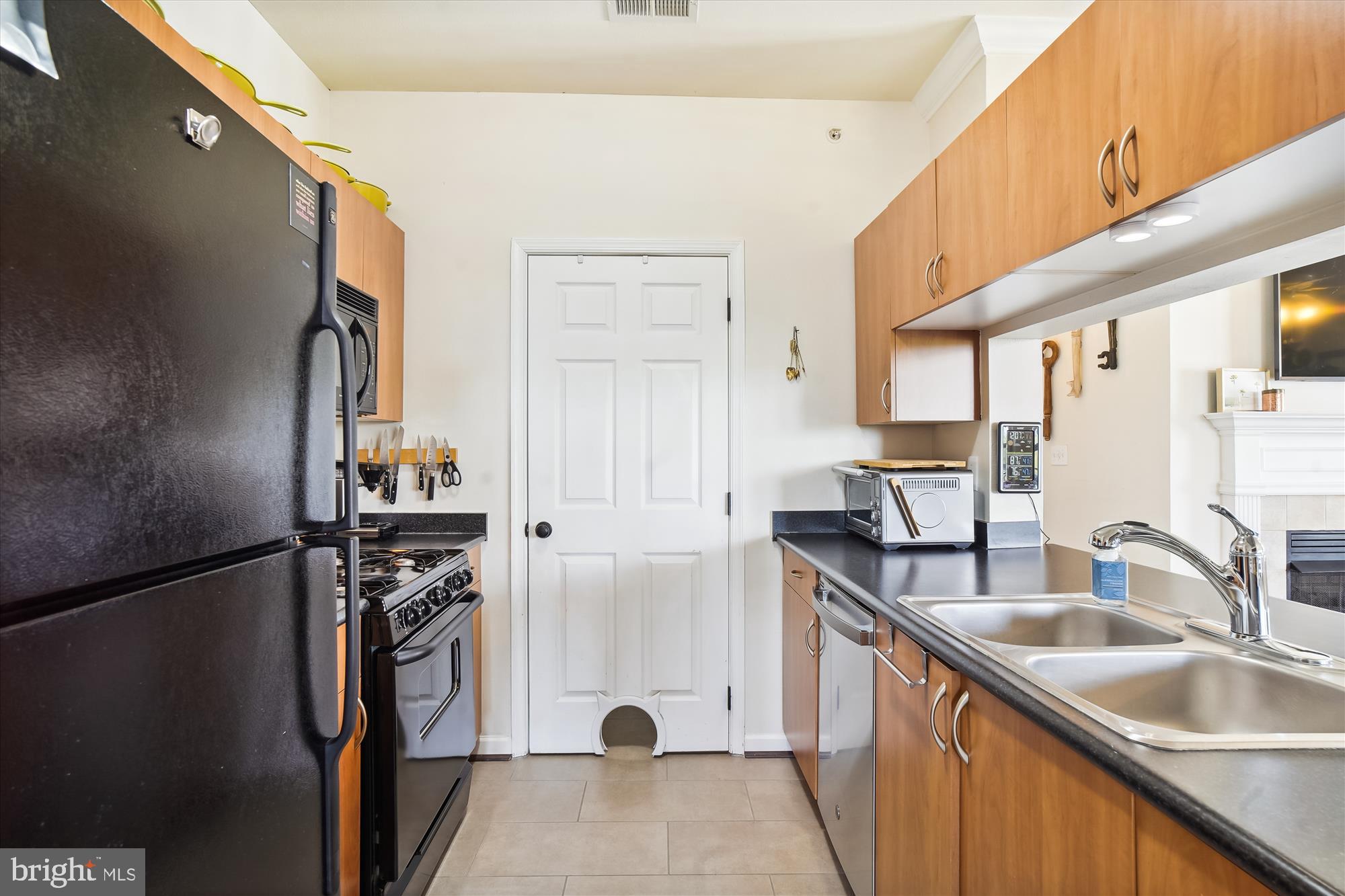 ASHMORE AT GERMANOWN COMMUNITY - Residential