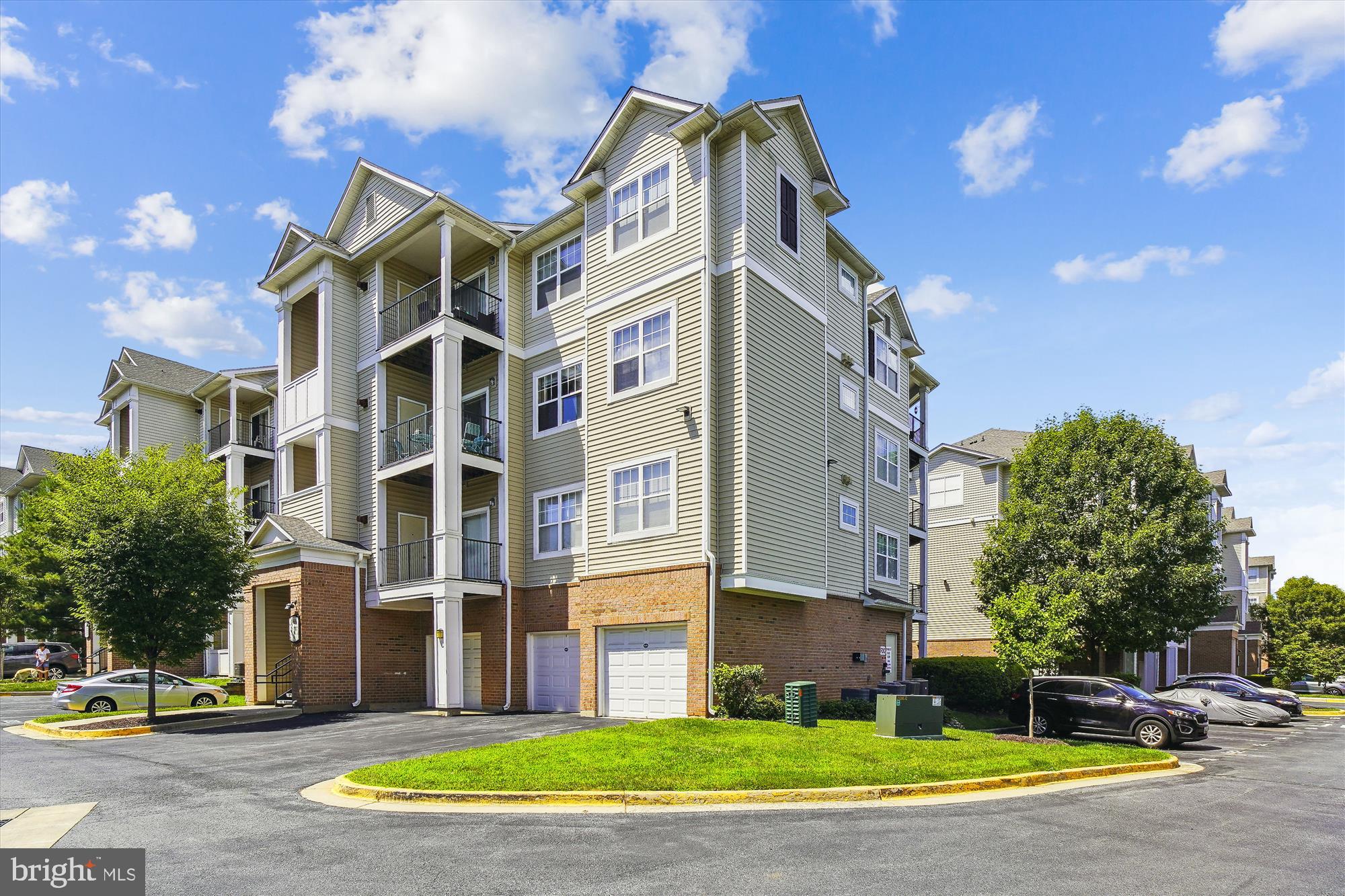 ASHMORE AT GERMANOWN COMMUNITY - Residential