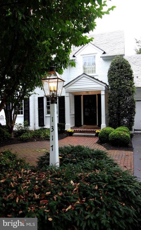 SCHOOL LANE HILLS - Residential