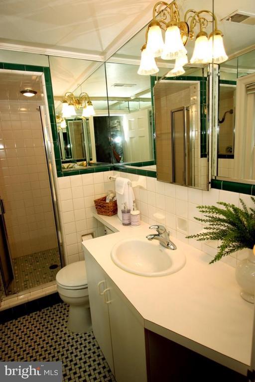 SCHOOL LANE HILLS - Residential