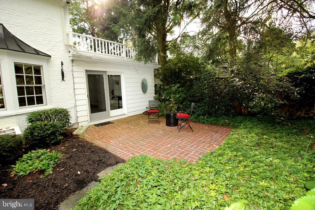 SCHOOL LANE HILLS - Residential