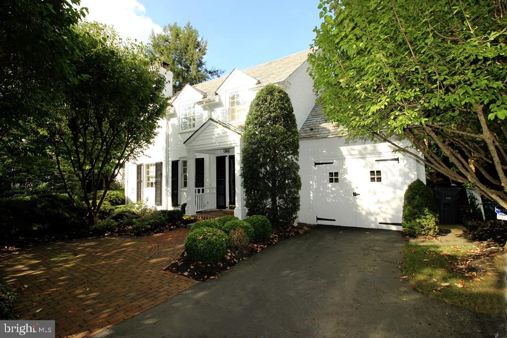 SCHOOL LANE HILLS - Residential