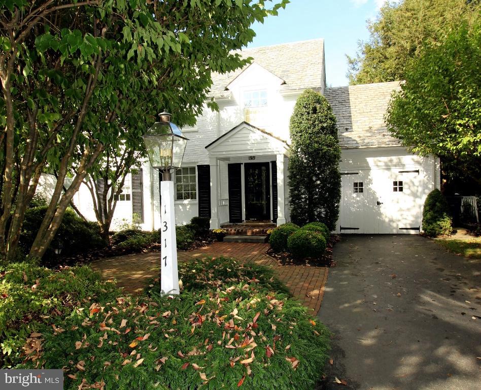 SCHOOL LANE HILLS - Residential