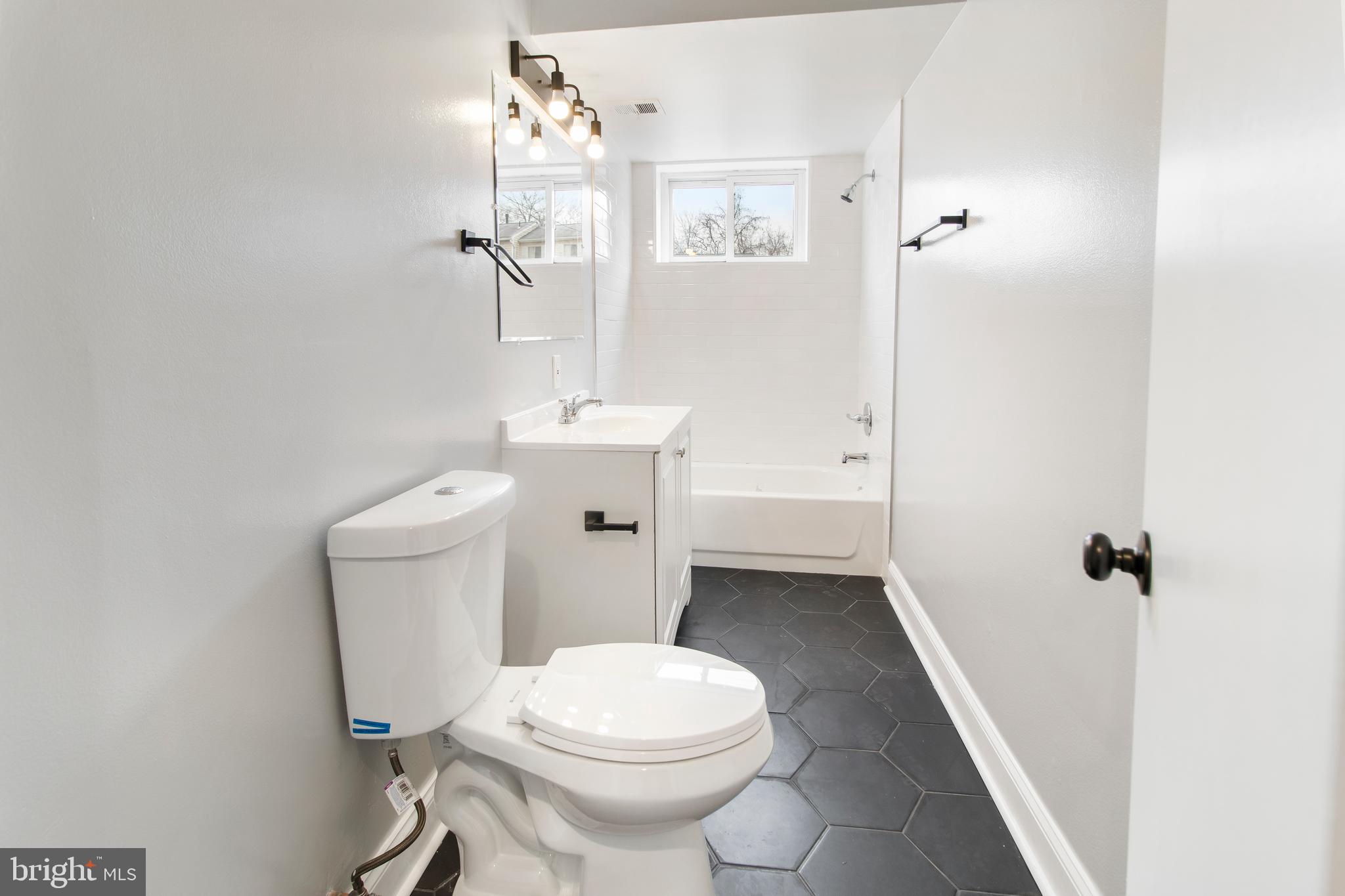 EDWARD ESTATES - Residential Lease