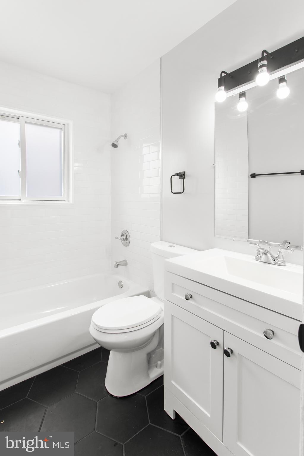 EDWARD ESTATES - Residential Lease