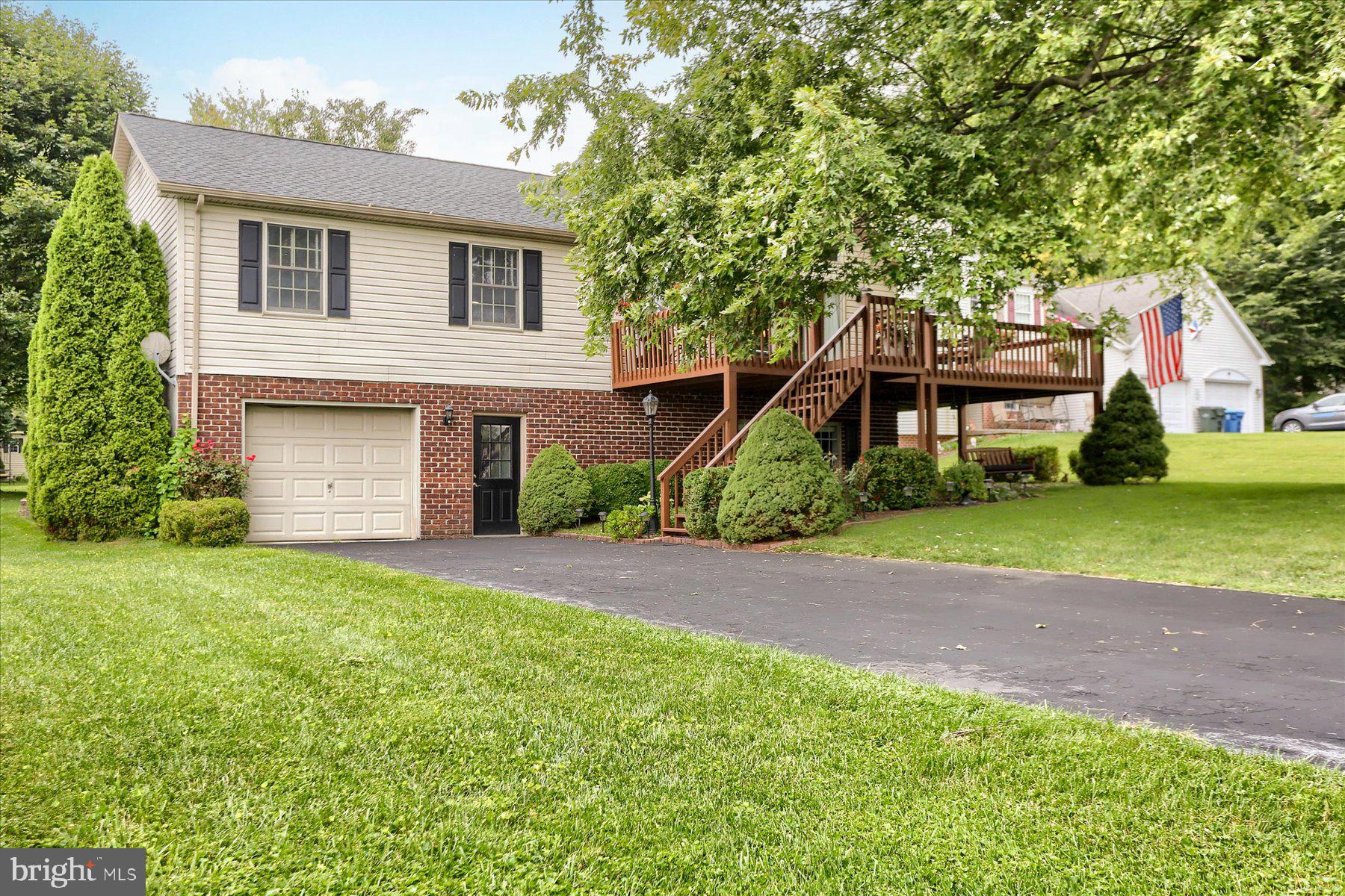 483 LAKE MEADE DRIVE