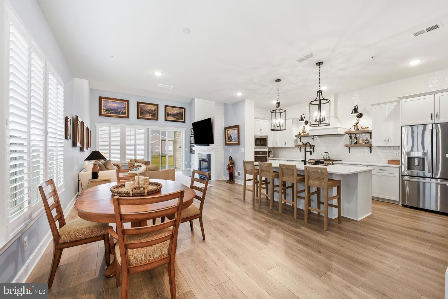 FOUR SEASONS AT KENT ISLAND - Residential