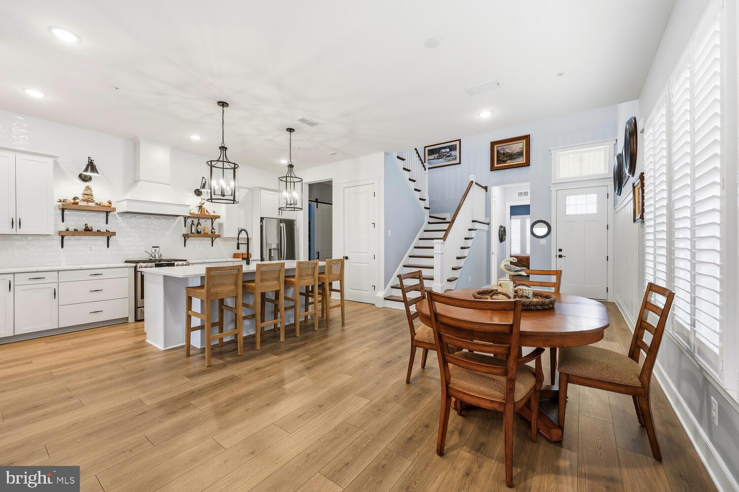 FOUR SEASONS AT KENT ISLAND - Residential