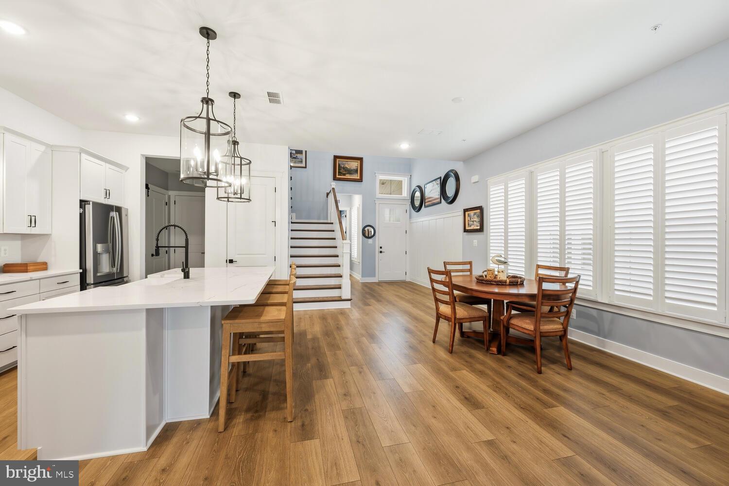 FOUR SEASONS AT KENT ISLAND - Residential