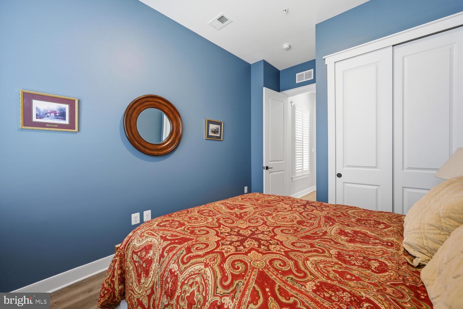 FOUR SEASONS AT KENT ISLAND - Residential