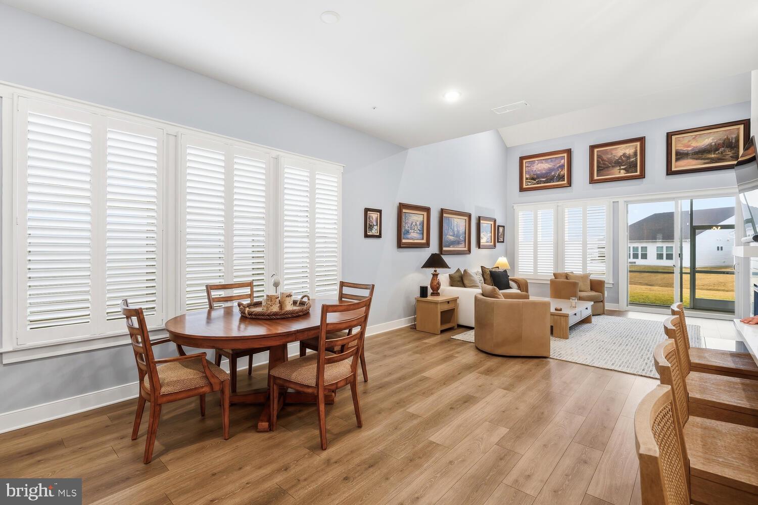 FOUR SEASONS AT KENT ISLAND - Residential