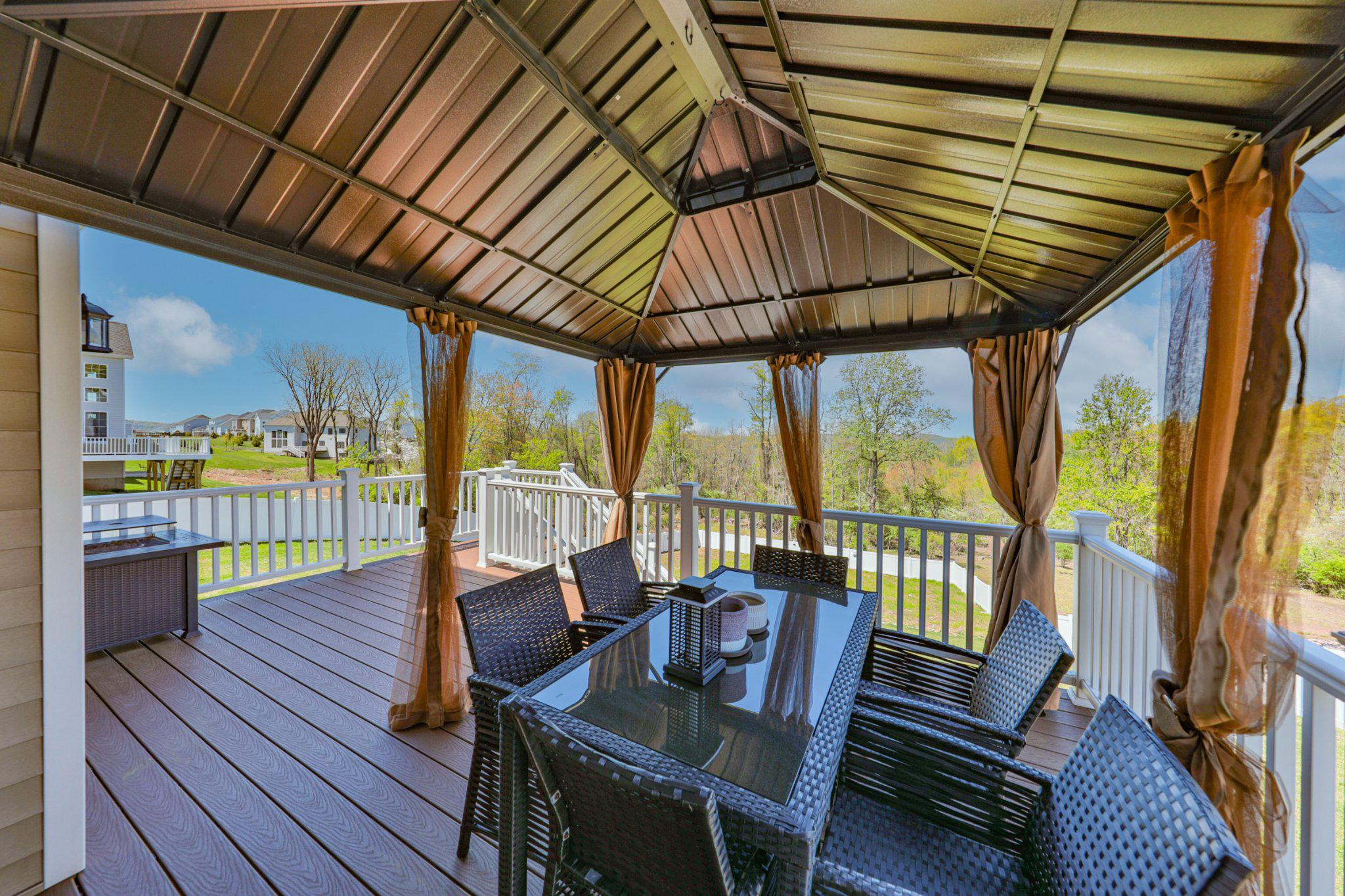 ESTATES AT SAUCON VALLEY - Residential