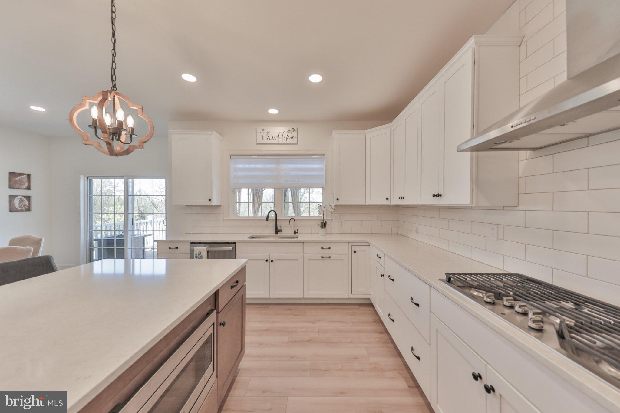 ESTATES AT SAUCON VALLEY - Residential