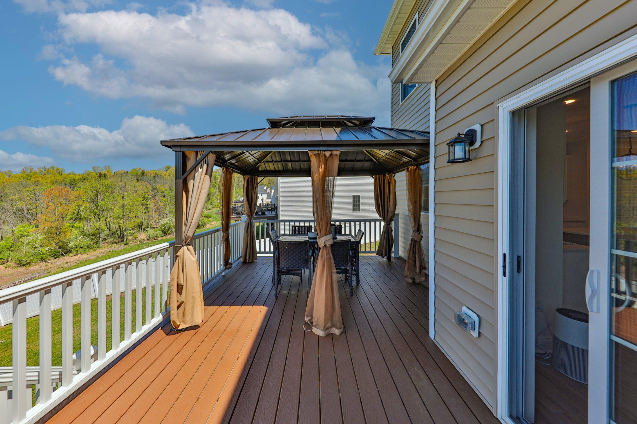 ESTATES AT SAUCON VALLEY - Residential