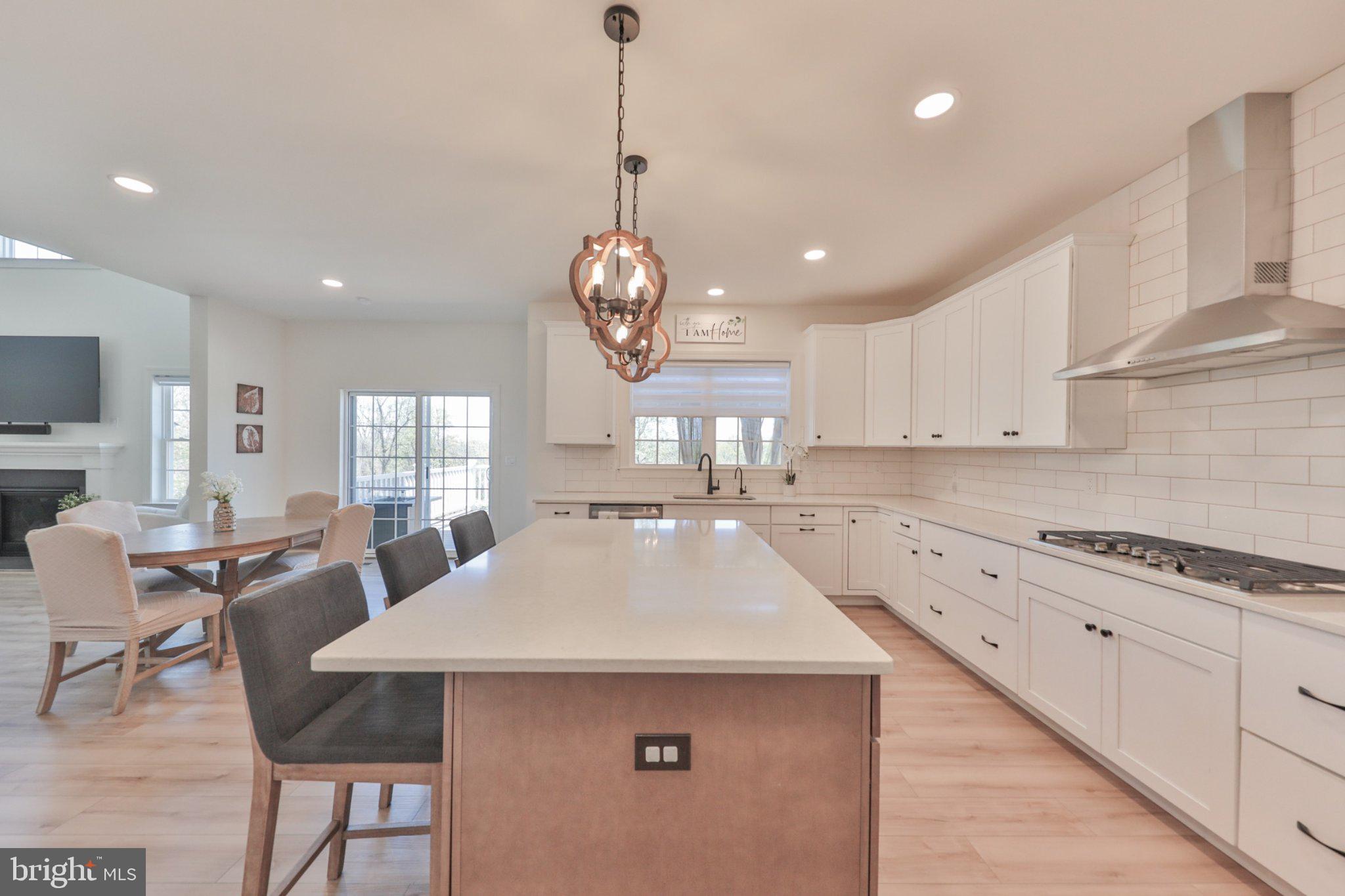 ESTATES AT SAUCON VALLEY - Residential