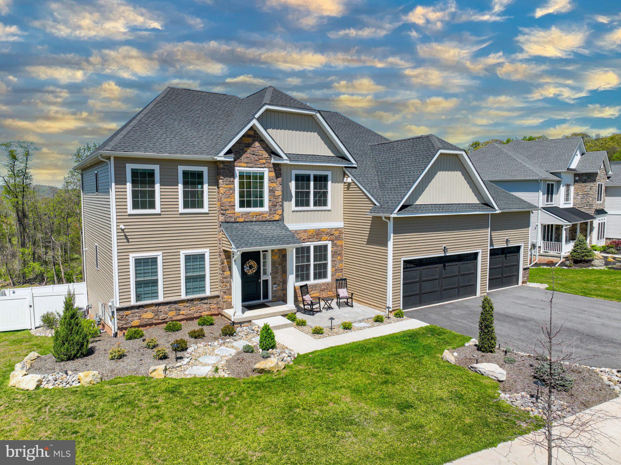 ESTATES AT SAUCON VALLEY - Residential