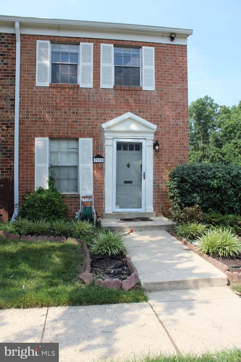 Condo For Sale - 7938 Lakecrest Drive<br/> Prince Georges County, GREENBELT, MD 20770