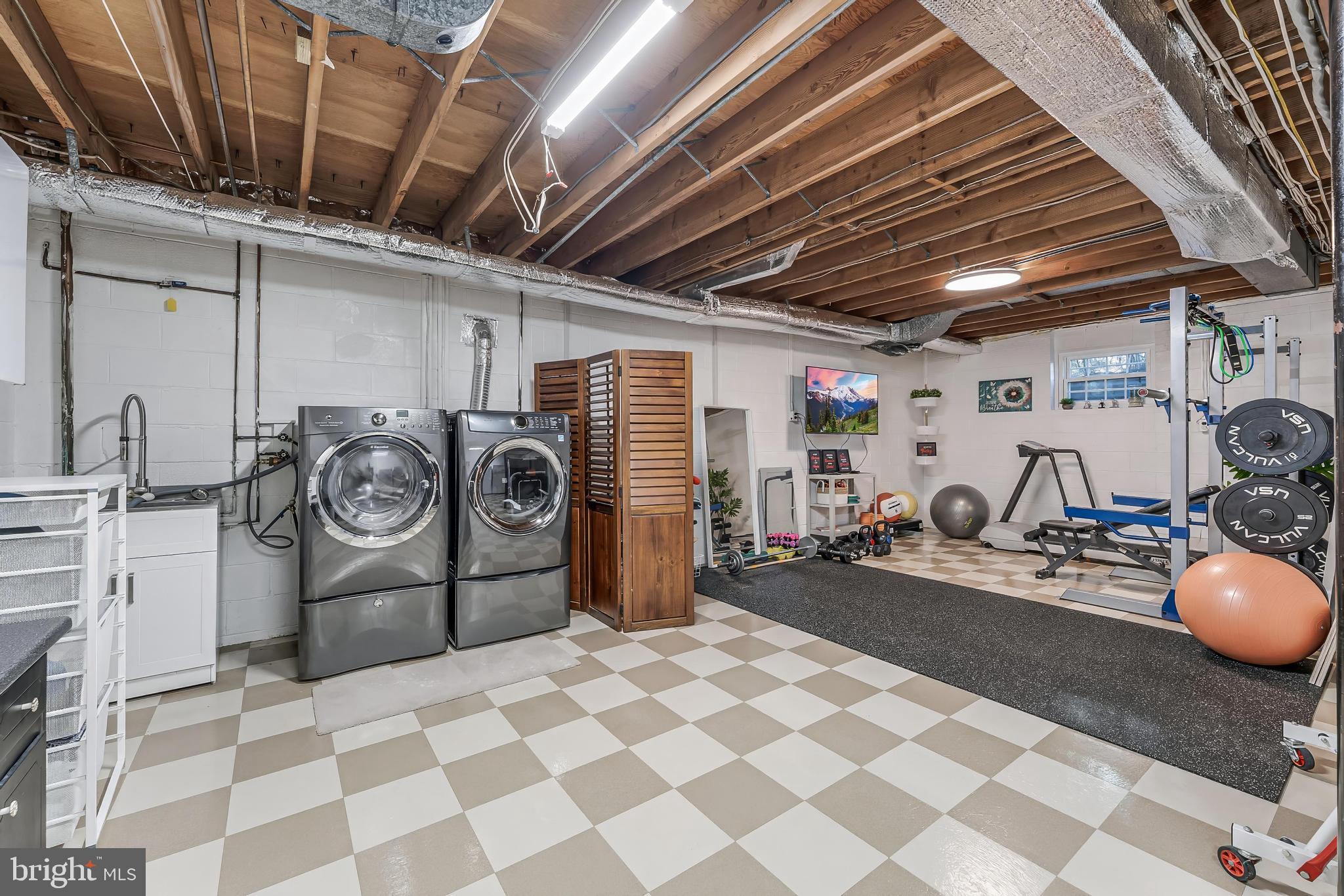 ASHLEIGH - Residential