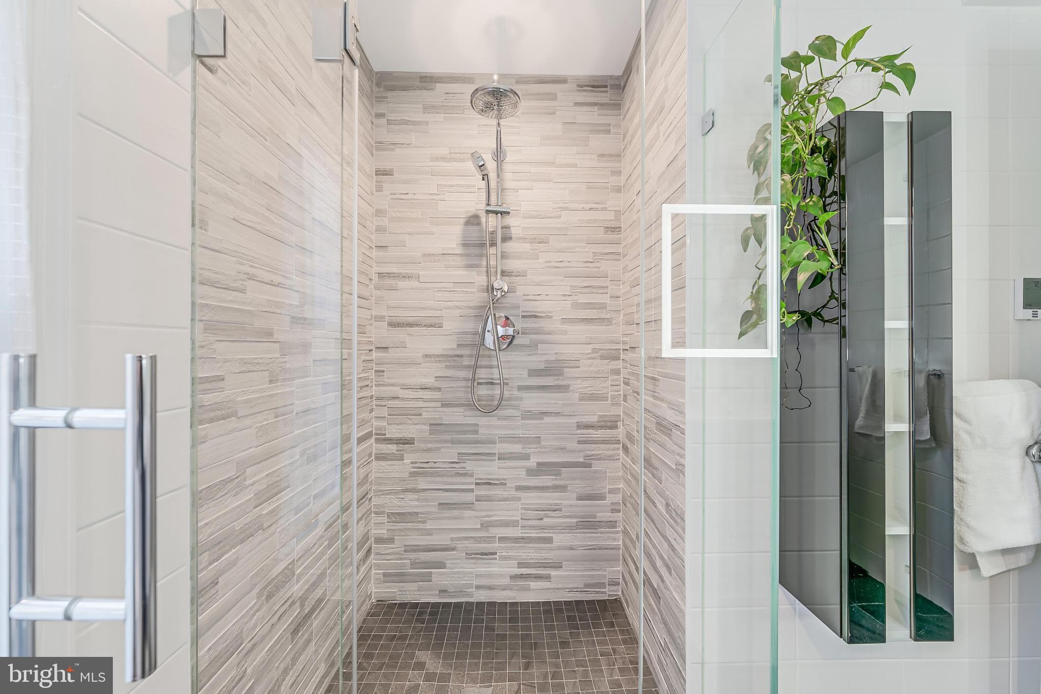 ASHLEIGH - Residential