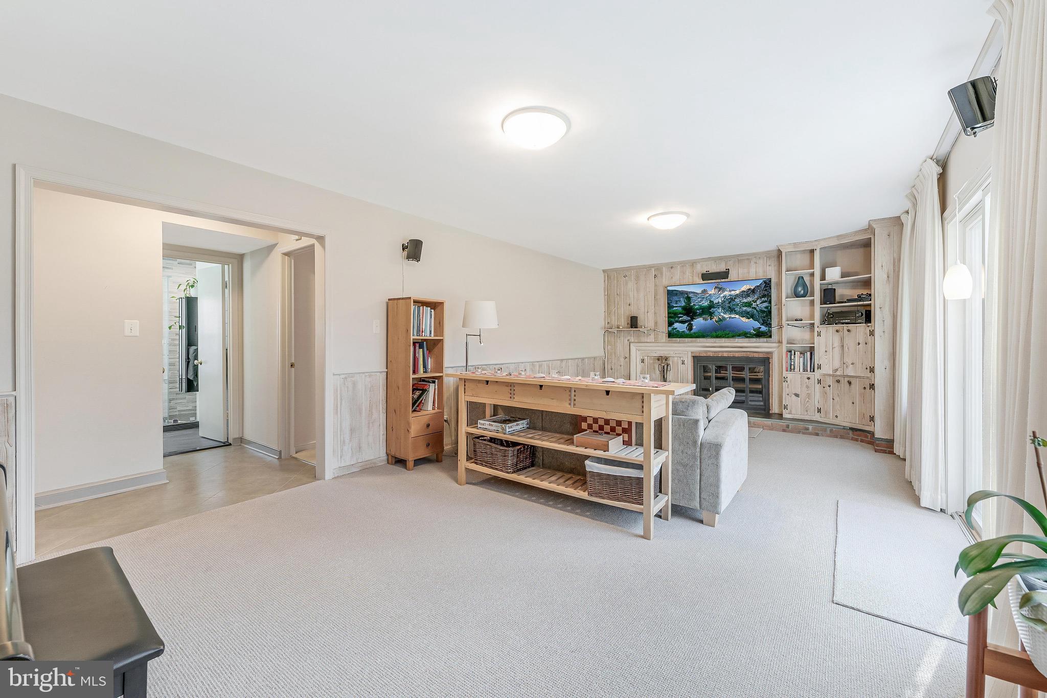 ASHLEIGH - Residential