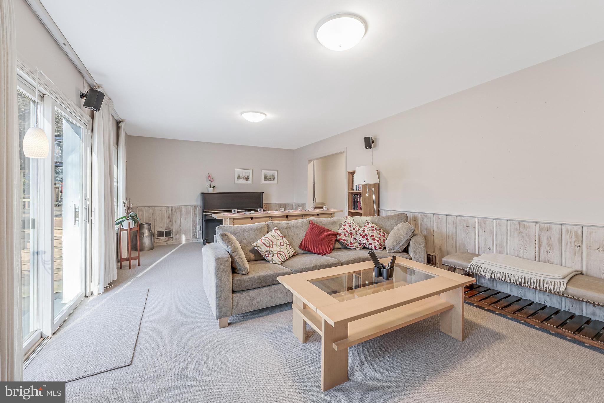 ASHLEIGH - Residential