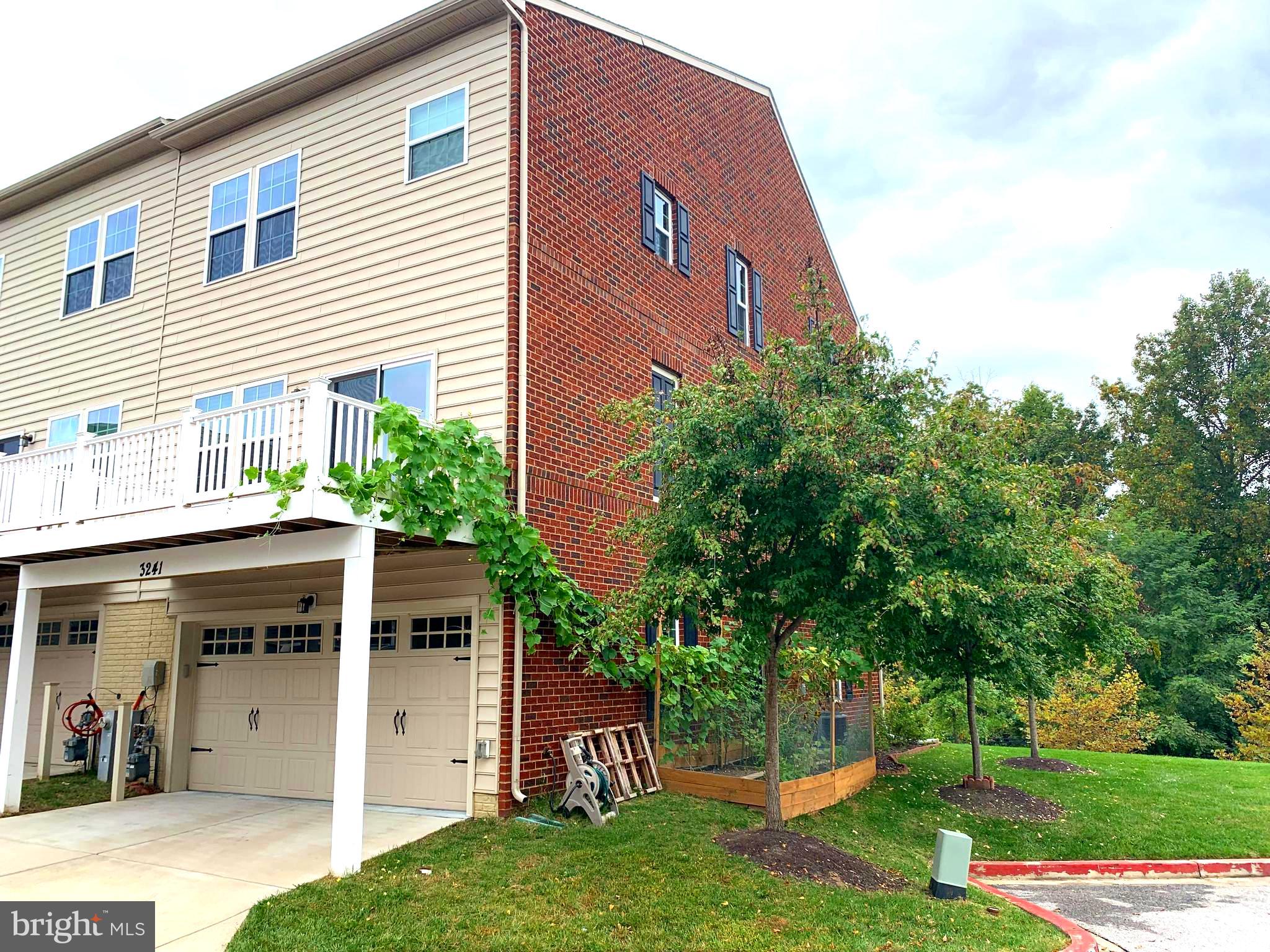 ELLICOTT CROSSING - Residential Lease