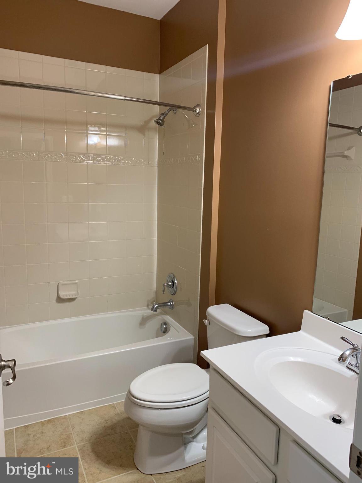 ELLICOTT CROSSING - Residential Lease