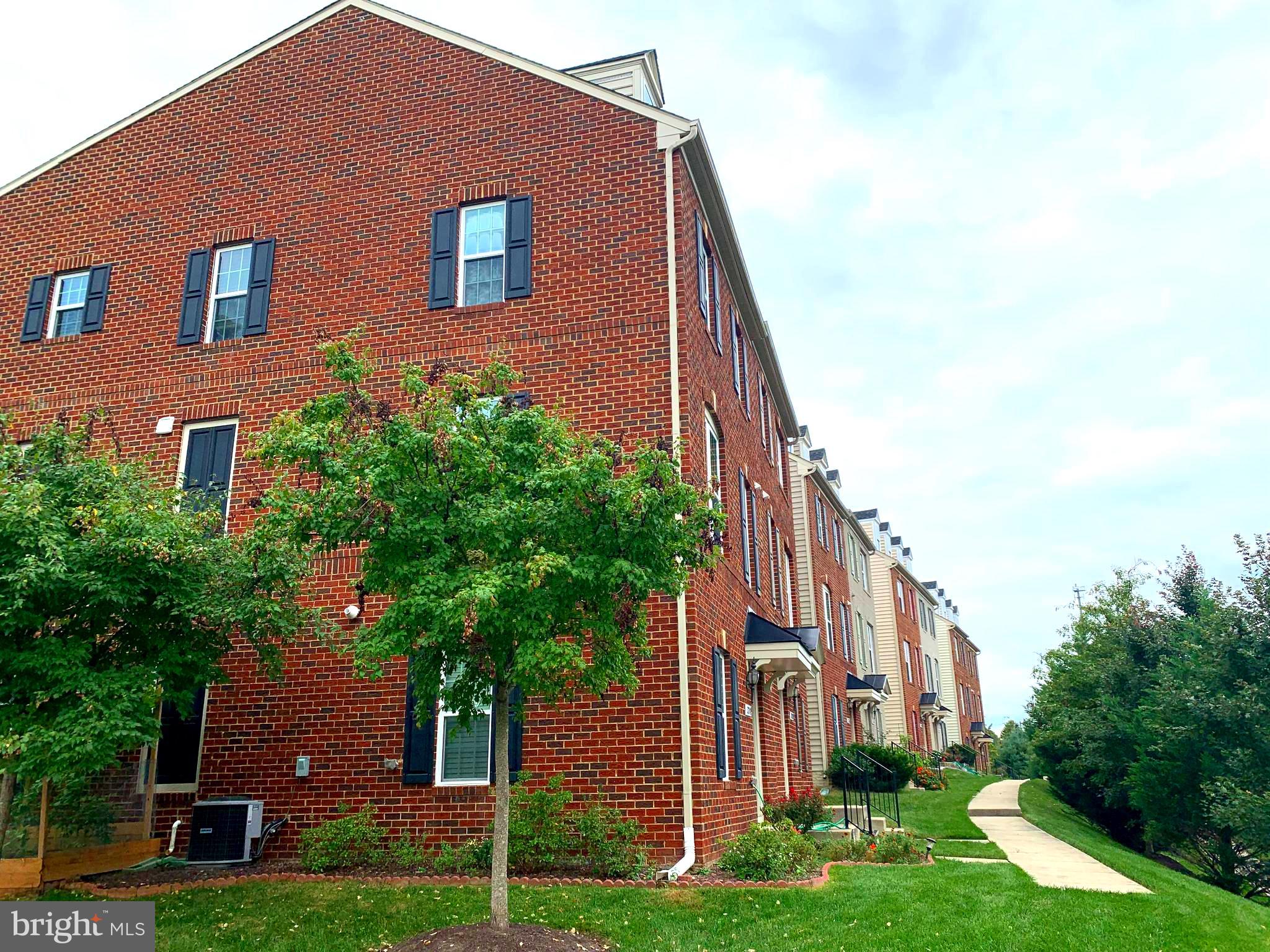 ELLICOTT CROSSING - Residential Lease