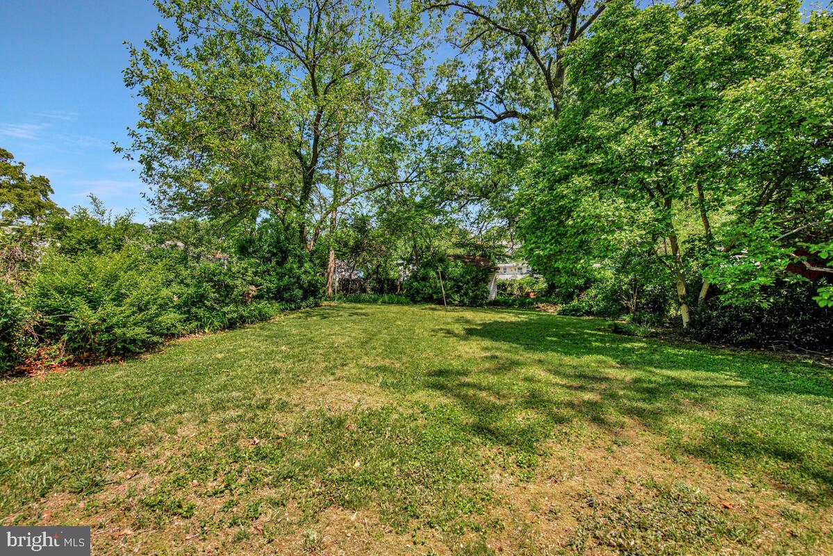 WEST LANHAM HILLS - Residential