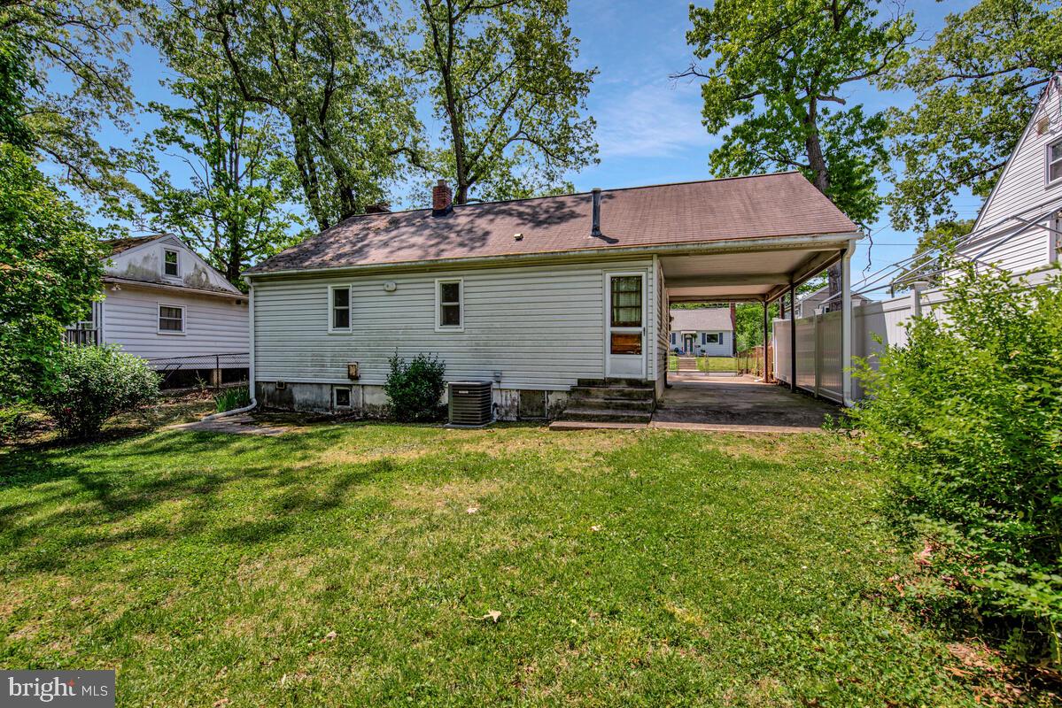 WEST LANHAM HILLS - Residential