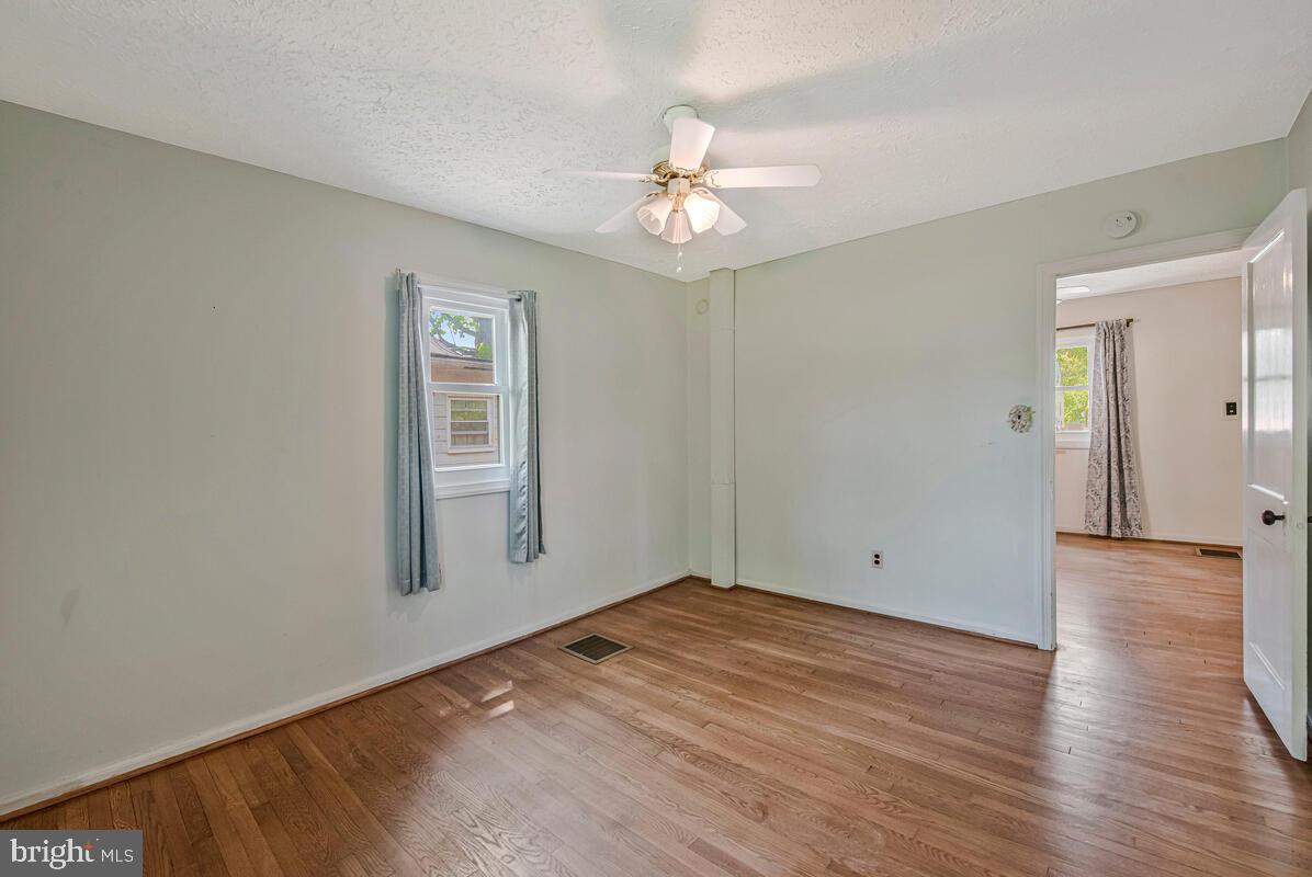 WEST LANHAM HILLS - Residential