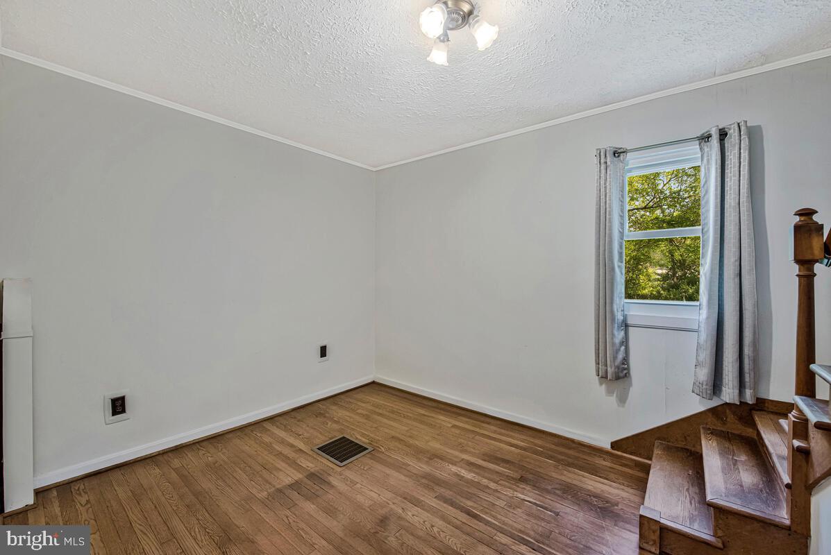 WEST LANHAM HILLS - Residential