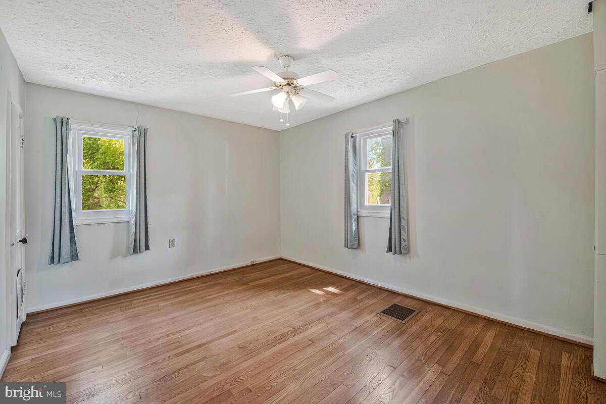 WEST LANHAM HILLS - Residential