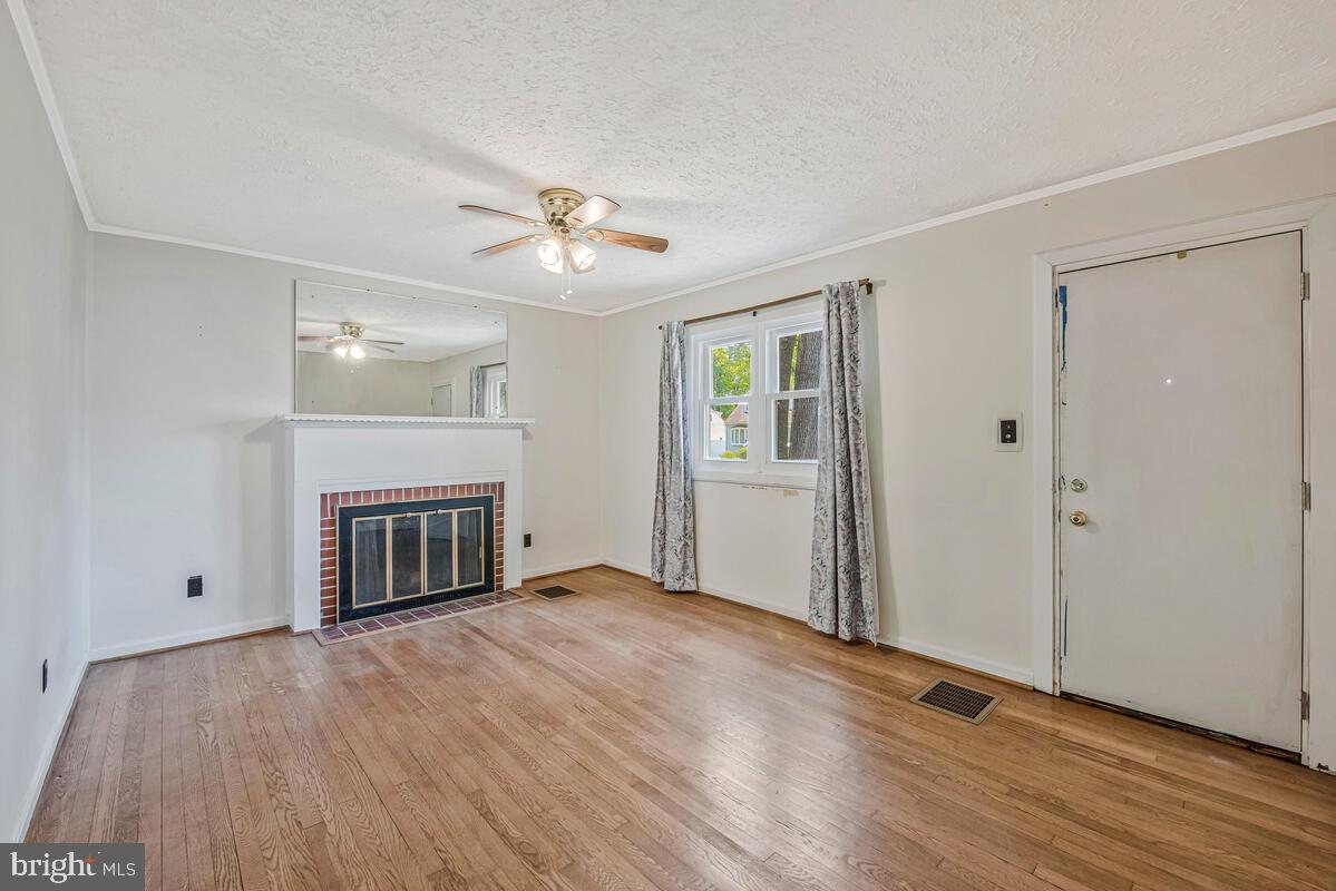 WEST LANHAM HILLS - Residential