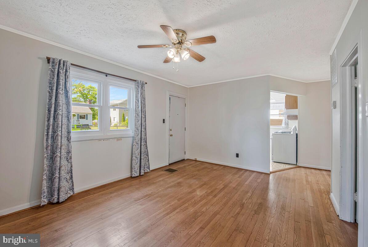 WEST LANHAM HILLS - Residential