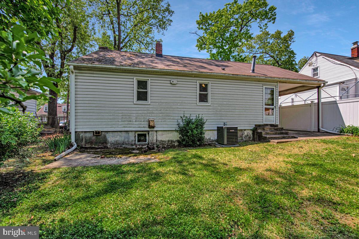 WEST LANHAM HILLS - Residential