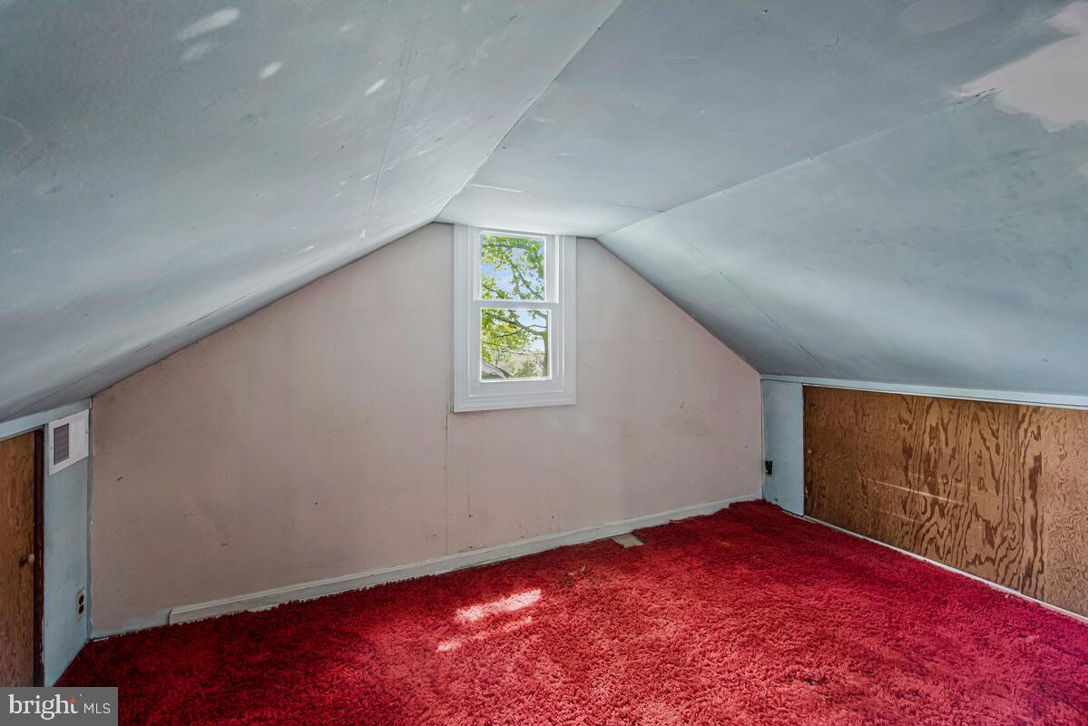 WEST LANHAM HILLS - Residential