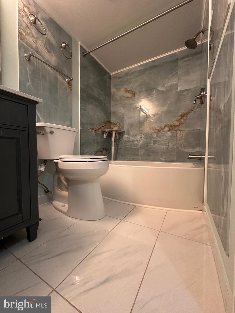 JEFFERSON MEWS - Residential