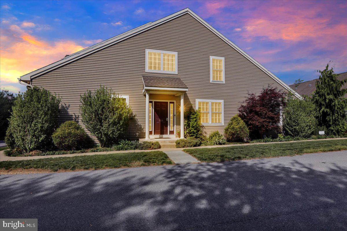 316 EMERALD LANE