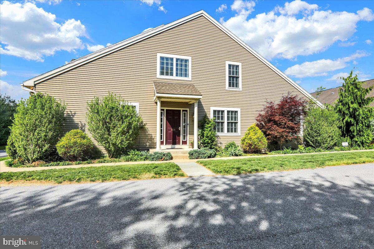 316 EMERALD LANE