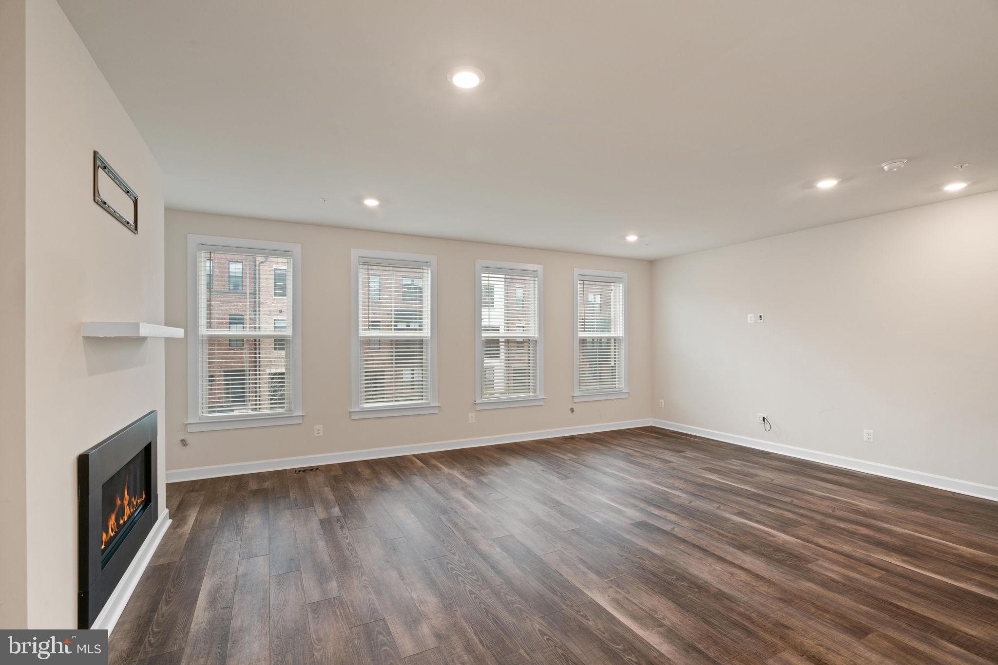 WESTMOORE AT MOOREFIELD - Residential Lease