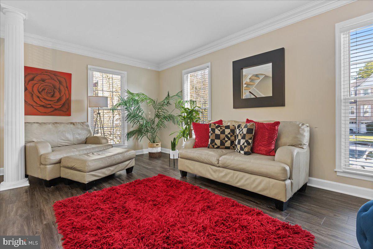 LAUREL LAKES - Residential