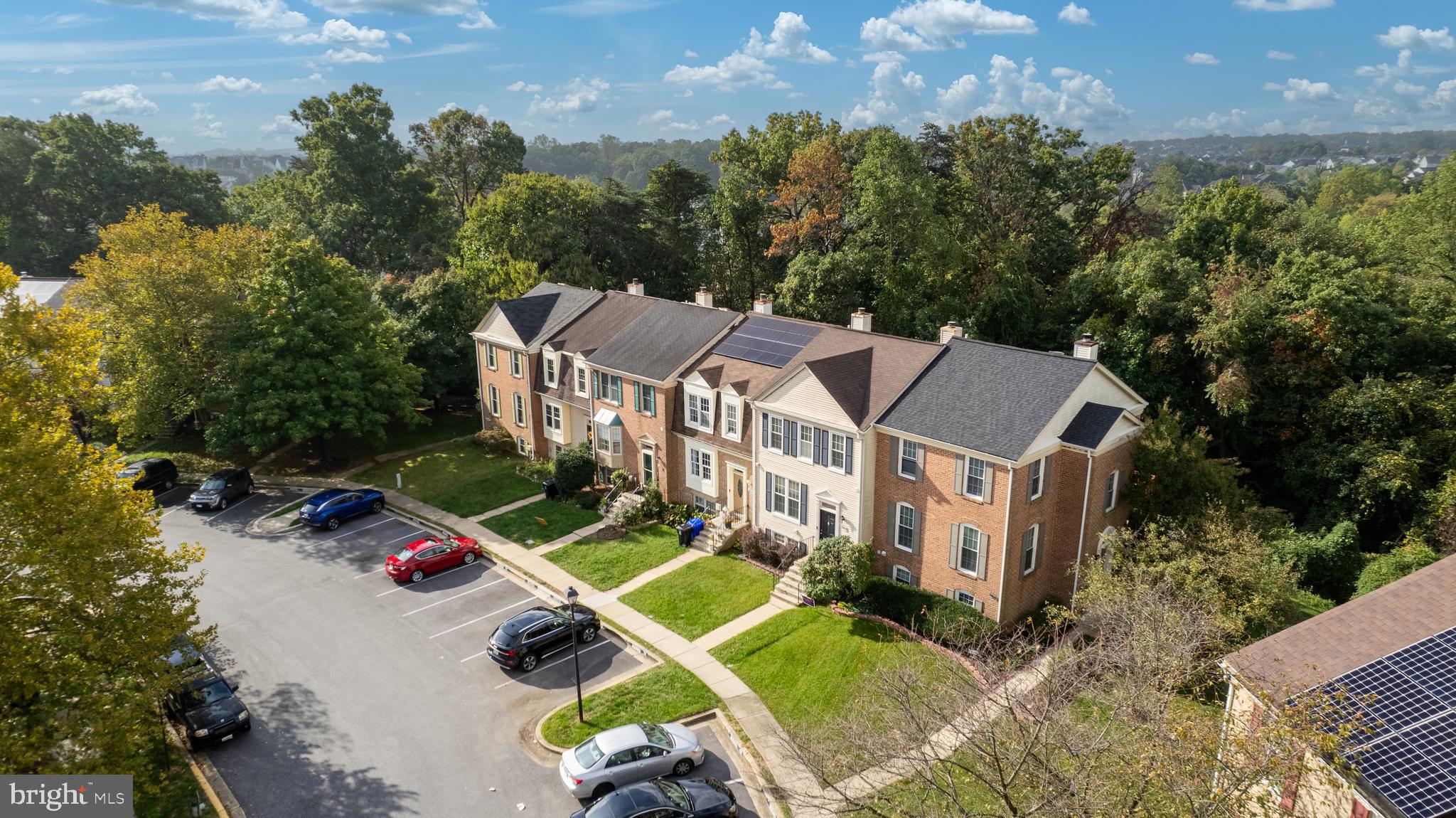 LAUREL LAKES - Residential