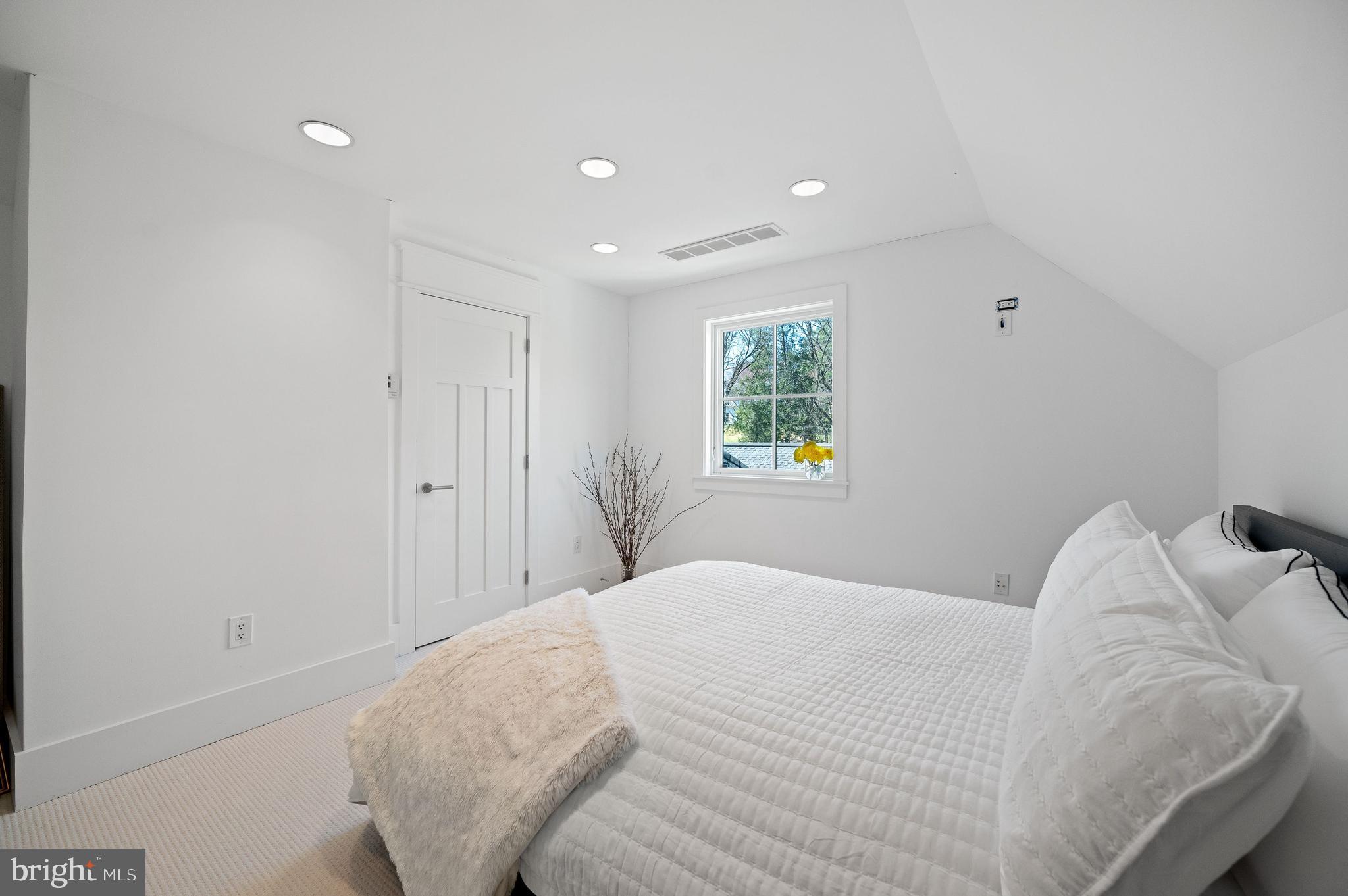 BRYN MAWR - Residential